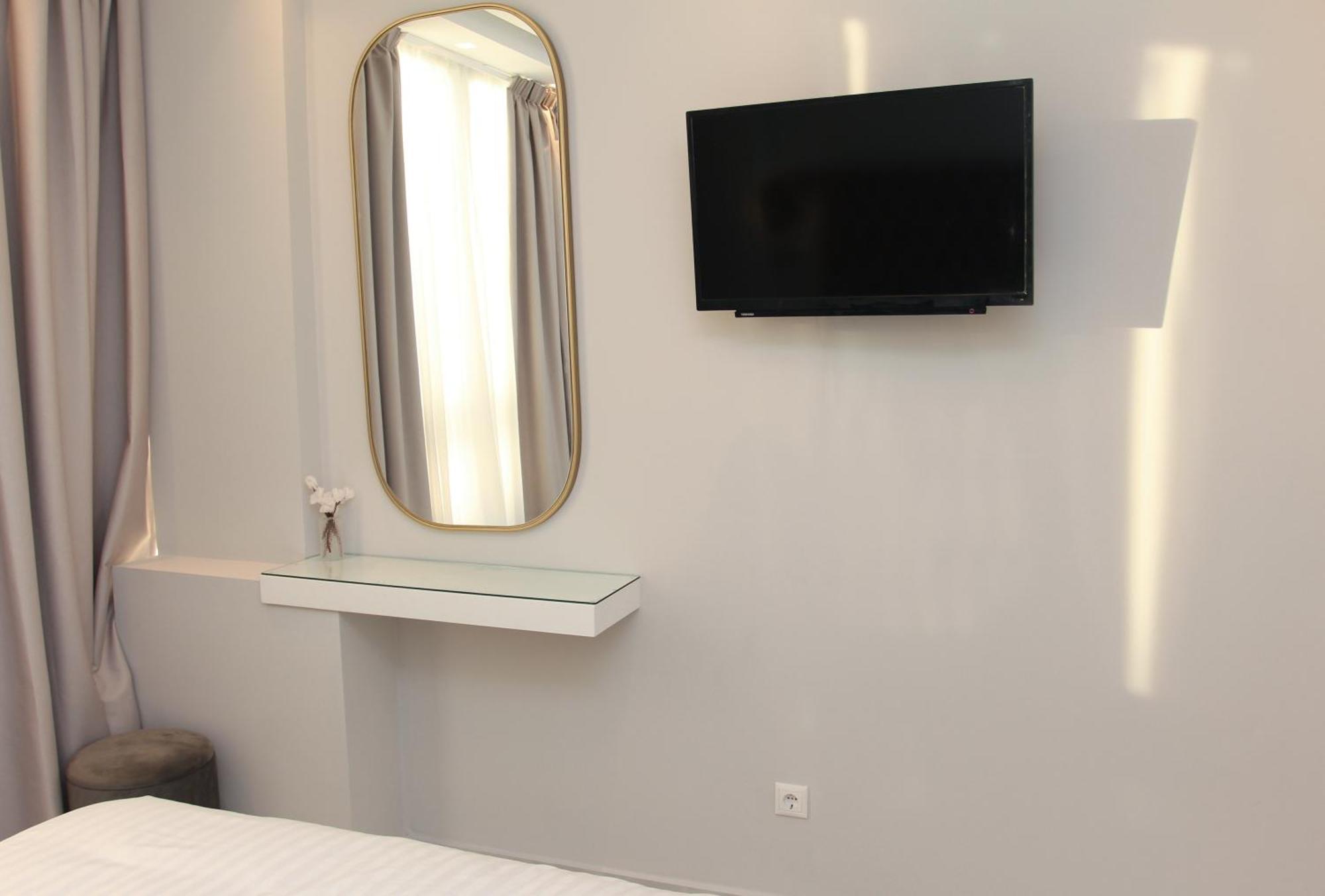 Central Metropolis Luxury Living Athens Exterior photo